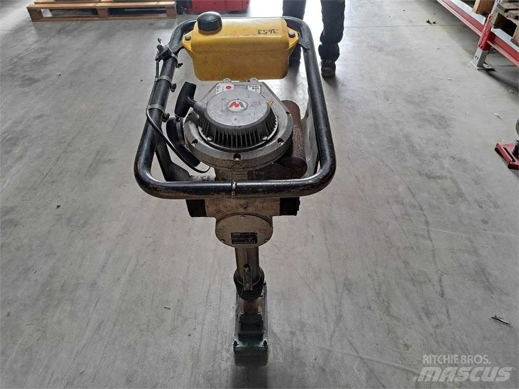 Wacker Neuson BS30 Vibračné zhutňovače