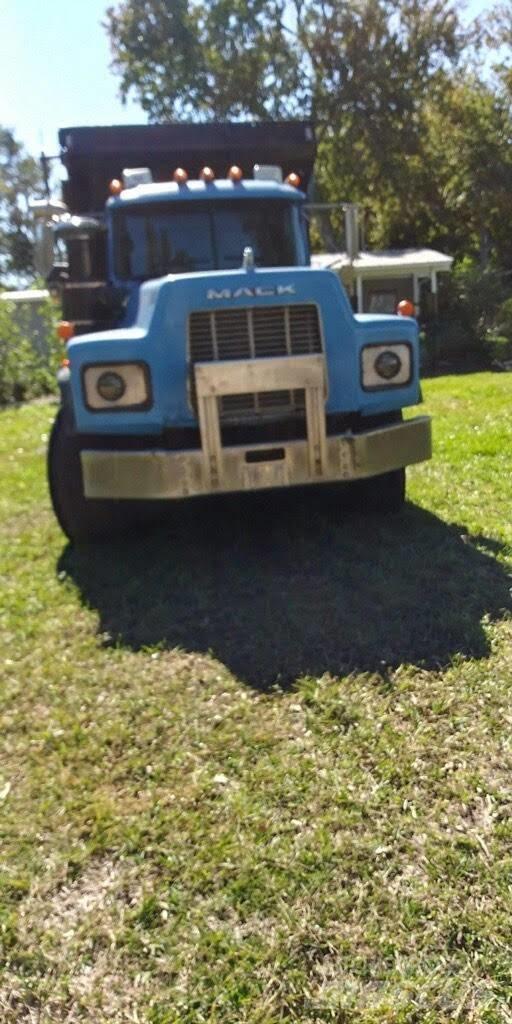 GM Mack RB Sklápače