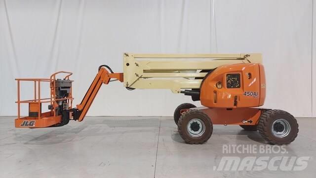 JLG 450 AJ Kĺbové plošiny