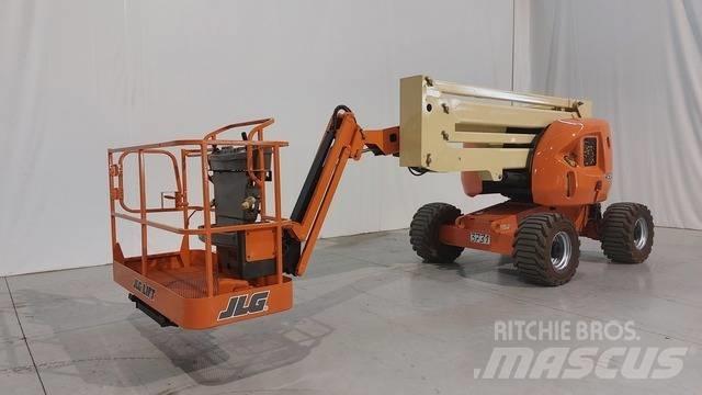 JLG 450 AJ Kĺbové plošiny