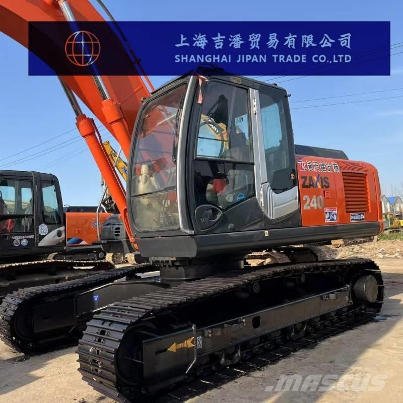 Hitachi ZX 240 Pásové rýpadlá