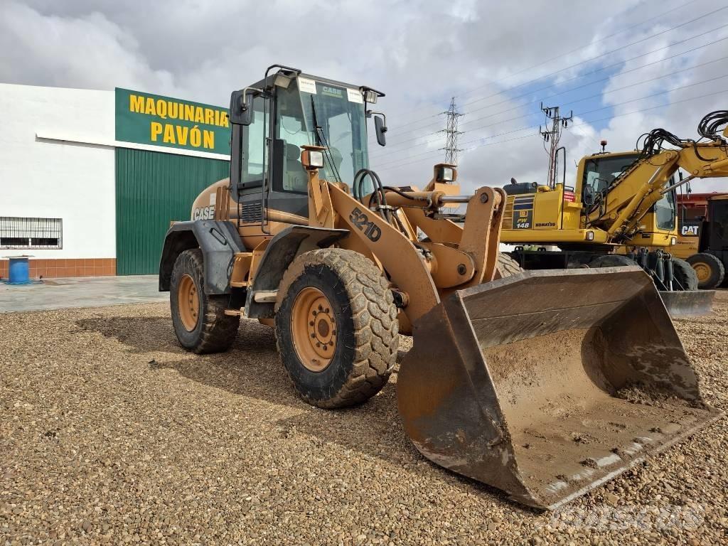 CASE 521 D Kolesové nakladače