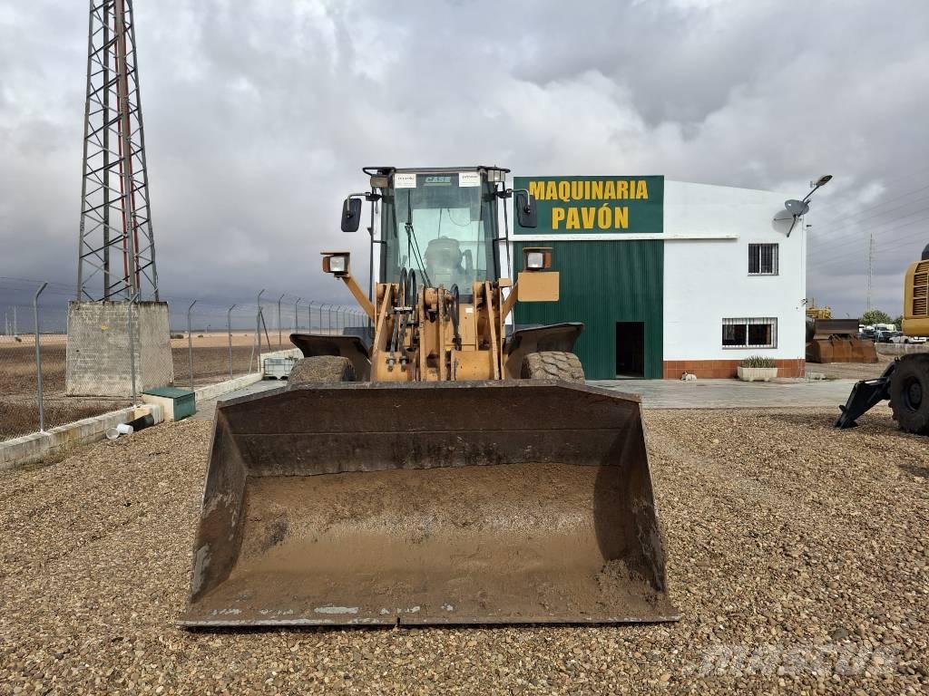 CASE 521 D Kolesové nakladače