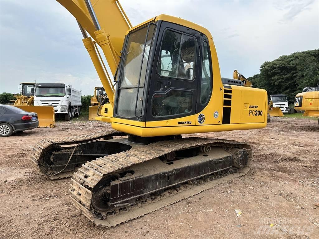 Komatsu PC 200 Pásové rýpadlá