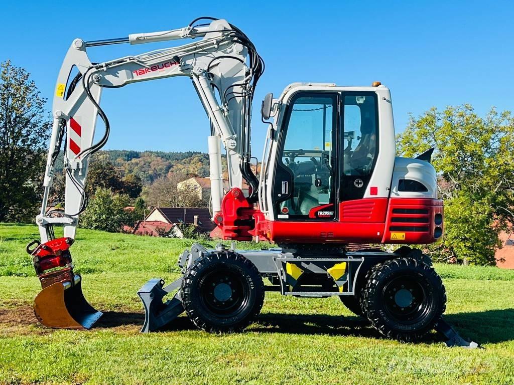 Takeuchi TB 295 W Kolesové rýpadlá