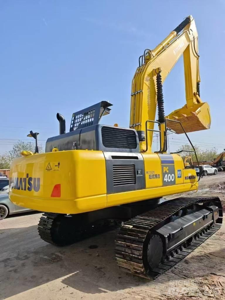 Komatsu 400-8 Pásové rýpadlá