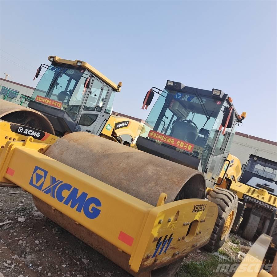 XCMG XS 263 J Ťahačové valce