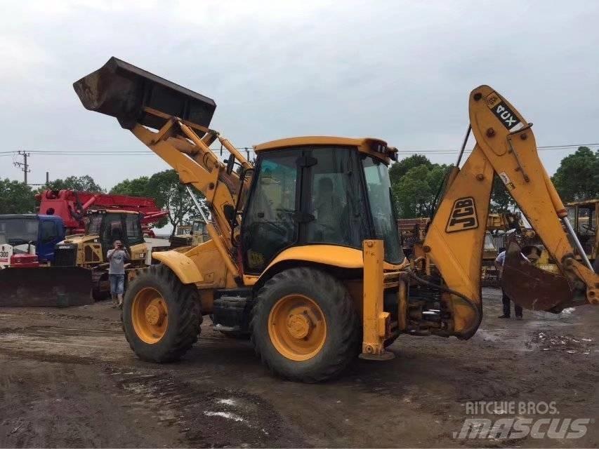 JCB 4cx Rýpadlo-nakladače