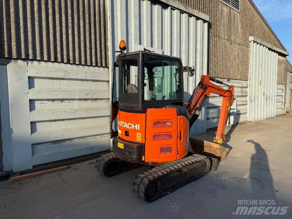 Hitachi ZX 26 Mini rýpadlá < 7t