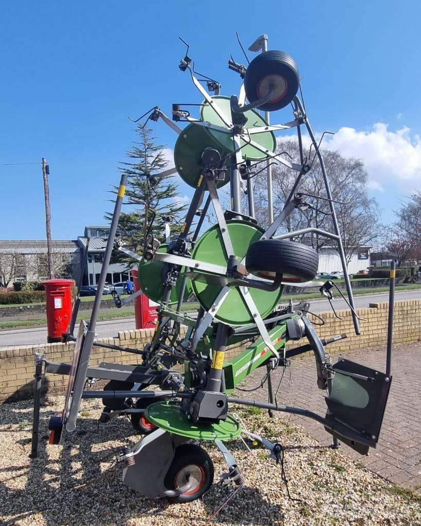 Fendt Lotus 770 Obracače a zhrabovače sena