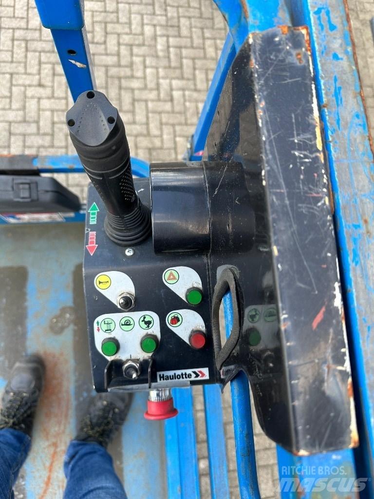 Haulotte Compact 14 Nožnicové zdvíhacie plošiny