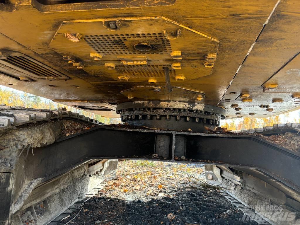 CAT 320 D FM Odvetvovače