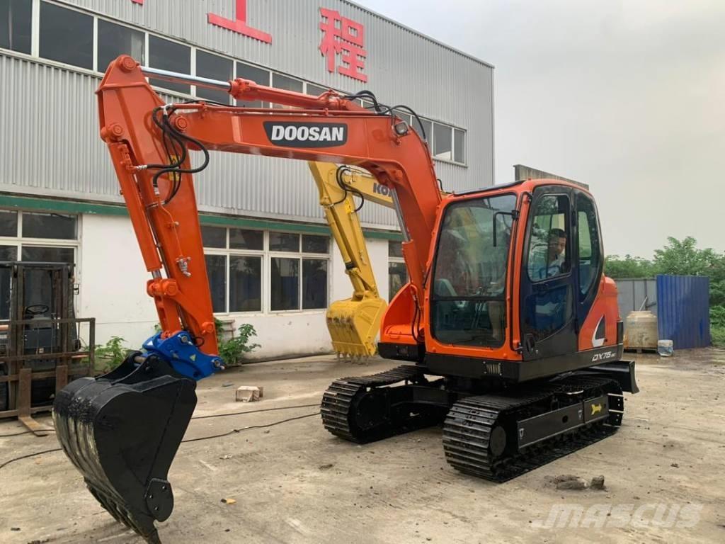Doosan DX 75-9 C Midi rýpadlá 7 t - 12 t