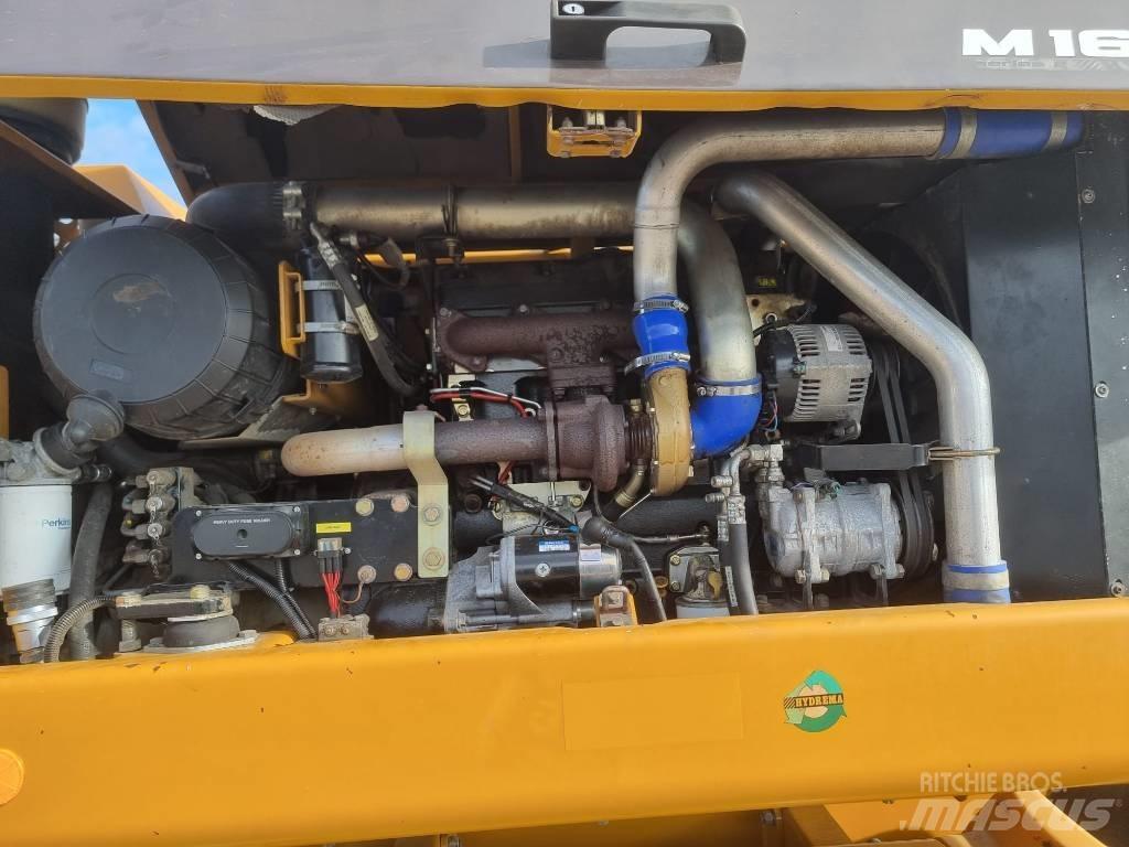 Hydrema M 1600 C Kolesové rýpadlá