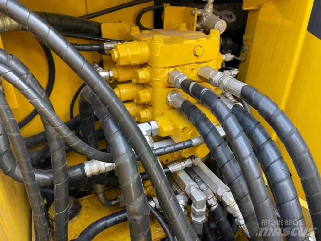 Komatsu PC120 Pásové rýpadlá