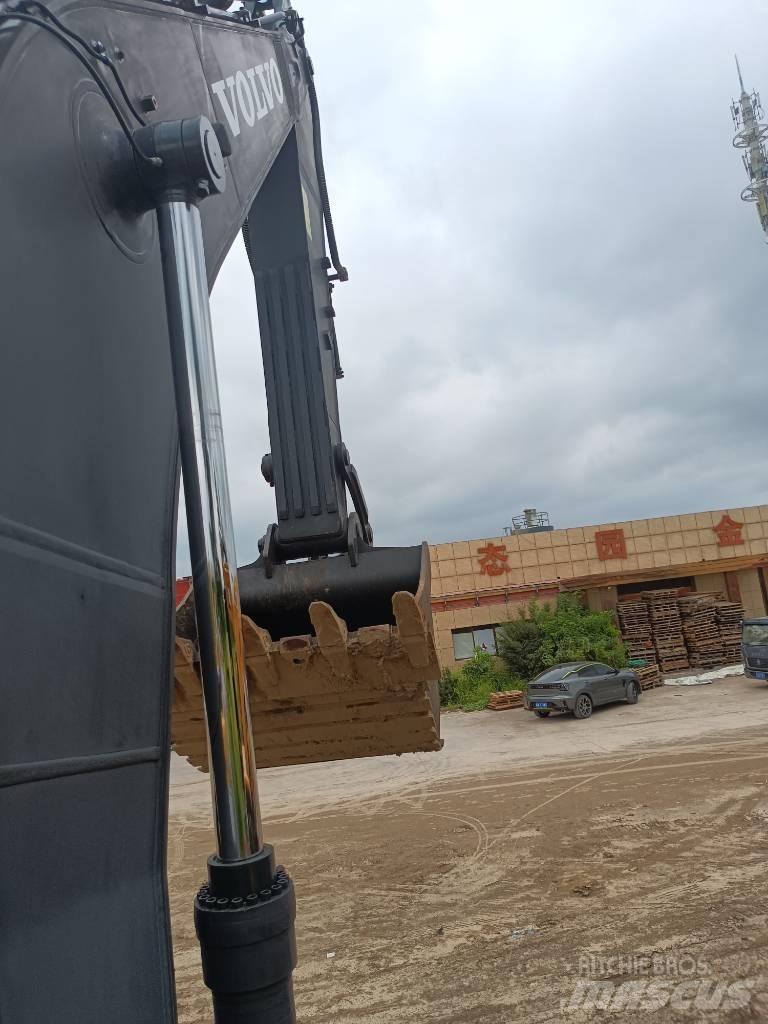 Volvo EC350DL Pásové rýpadlá