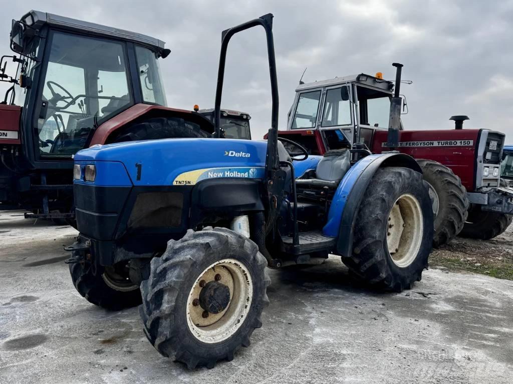 New Holland TN 75 N Traktory