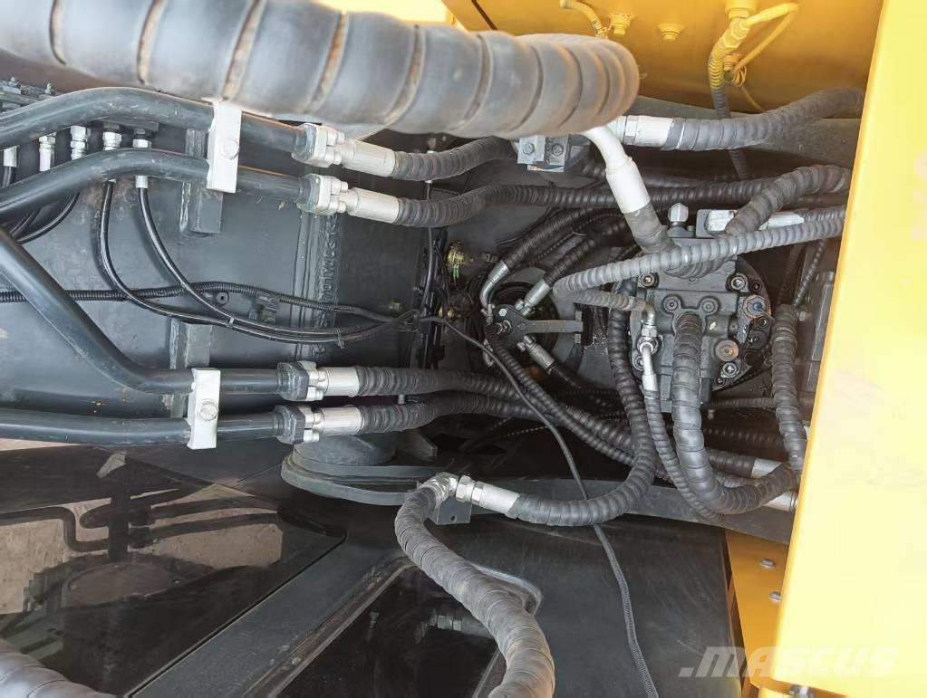 Hyundai 220 LC-9S Pásové rýpadlá