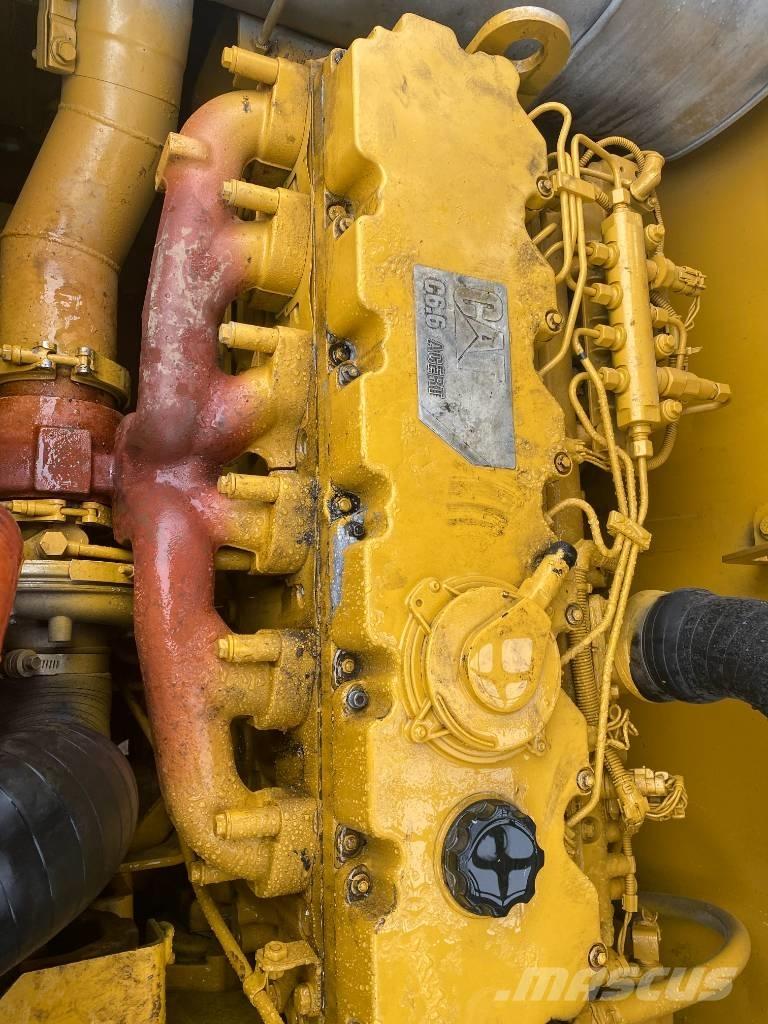 CAT 320 D Pásové rýpadlá