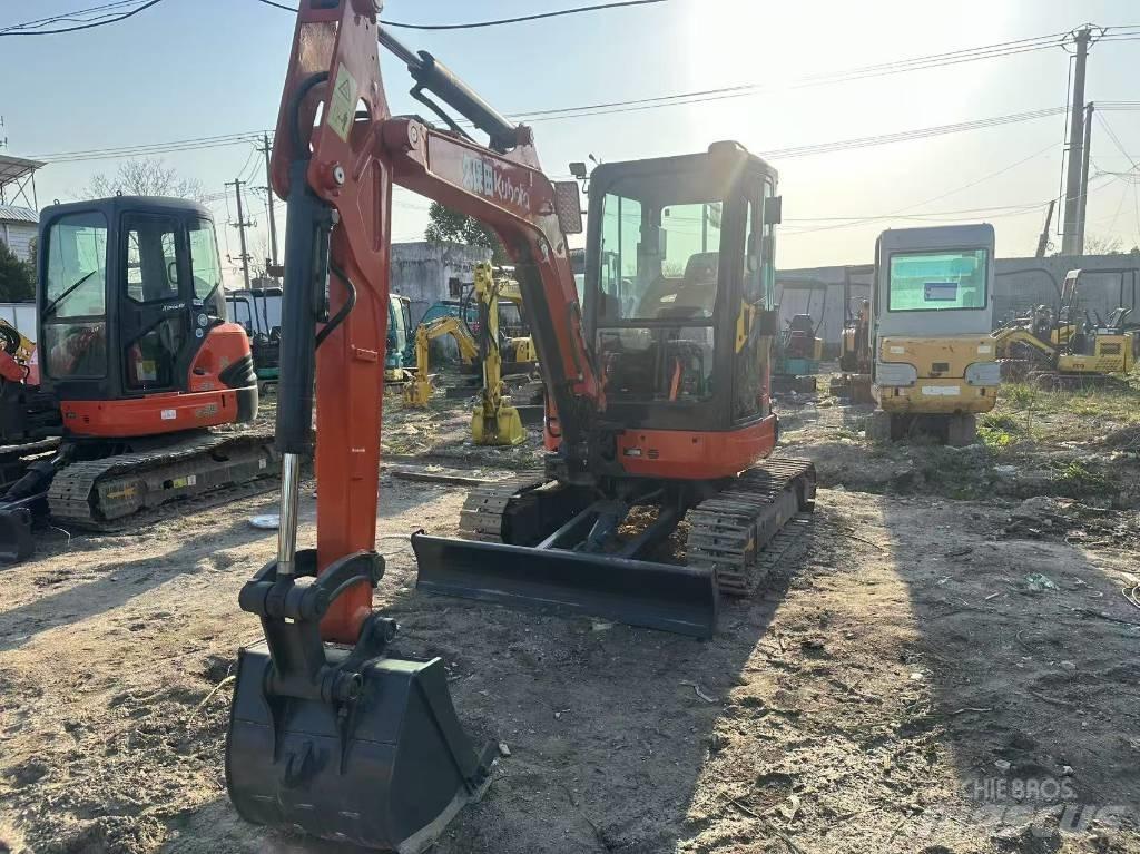 Kubota U 35 Mini rýpadlá < 7t