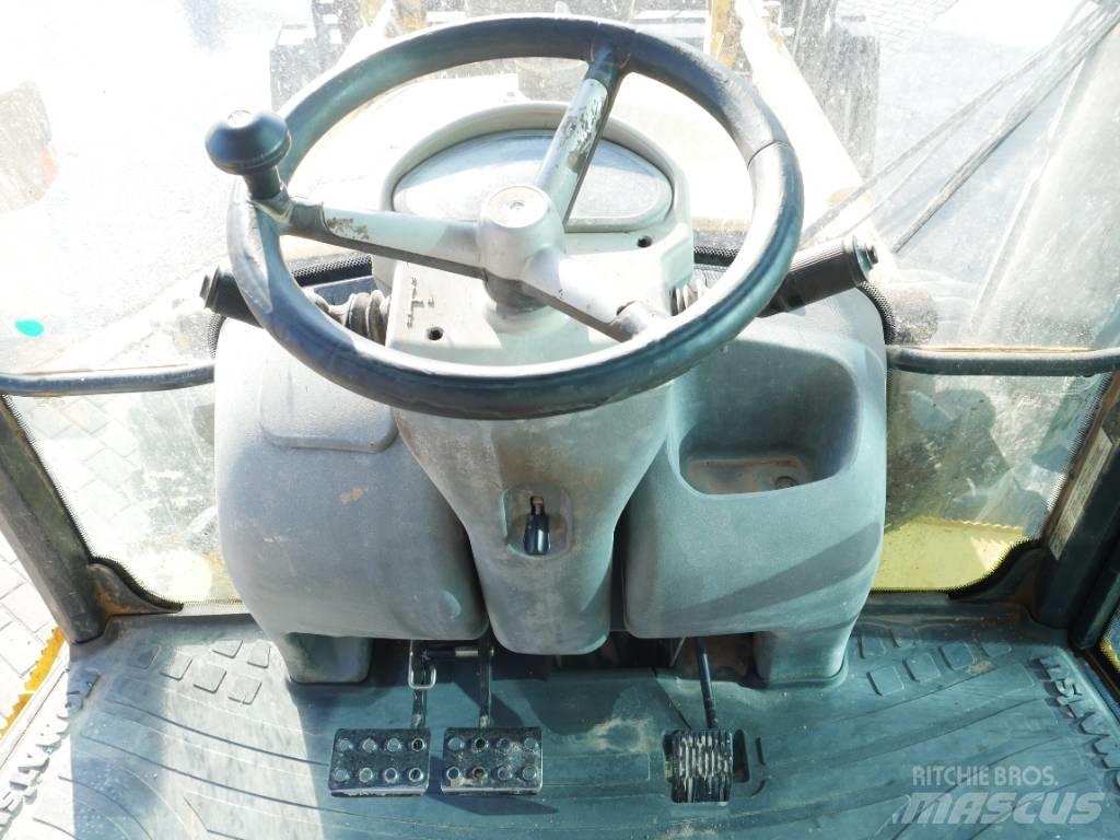Komatsu WB 97 R-5 Rýpadlo-nakladače
