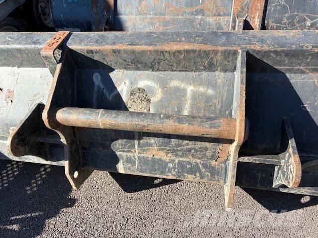 JCB godet Lopaty