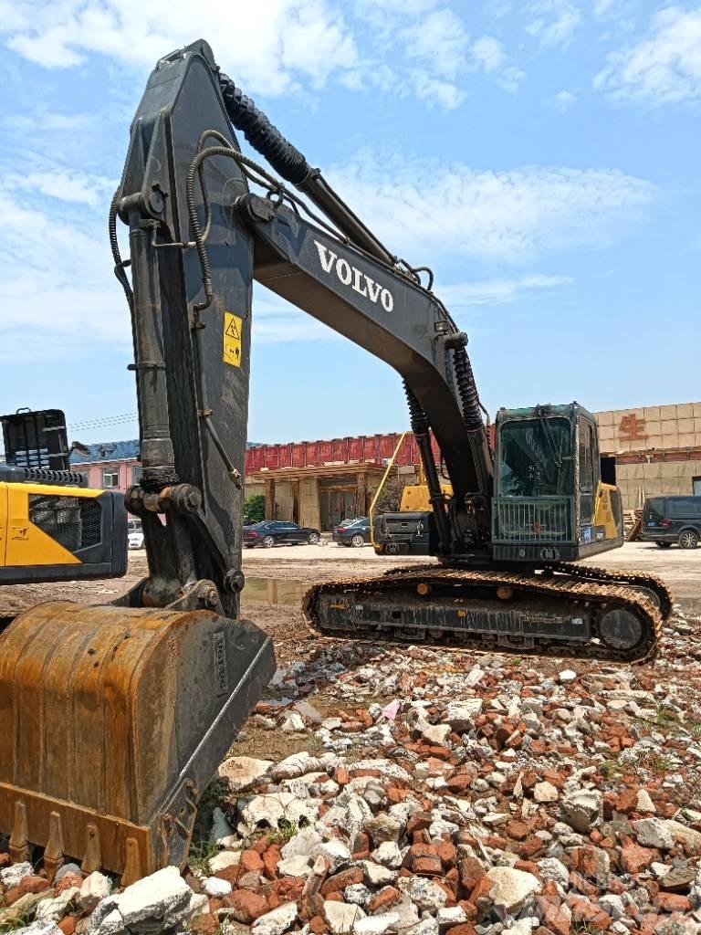 Volvo EC 240 Pásové rýpadlá