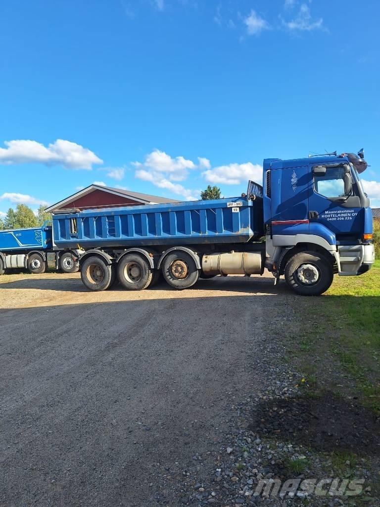 Sisu E12 Sklápače