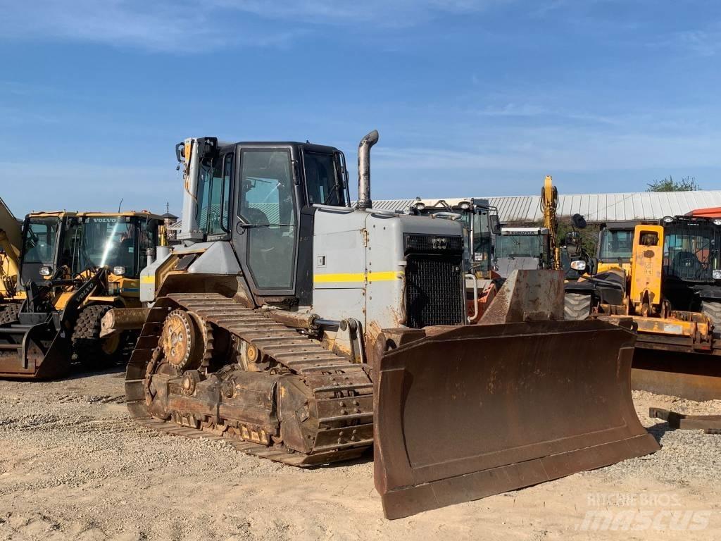 CAT D 6 N Pásové dozéry