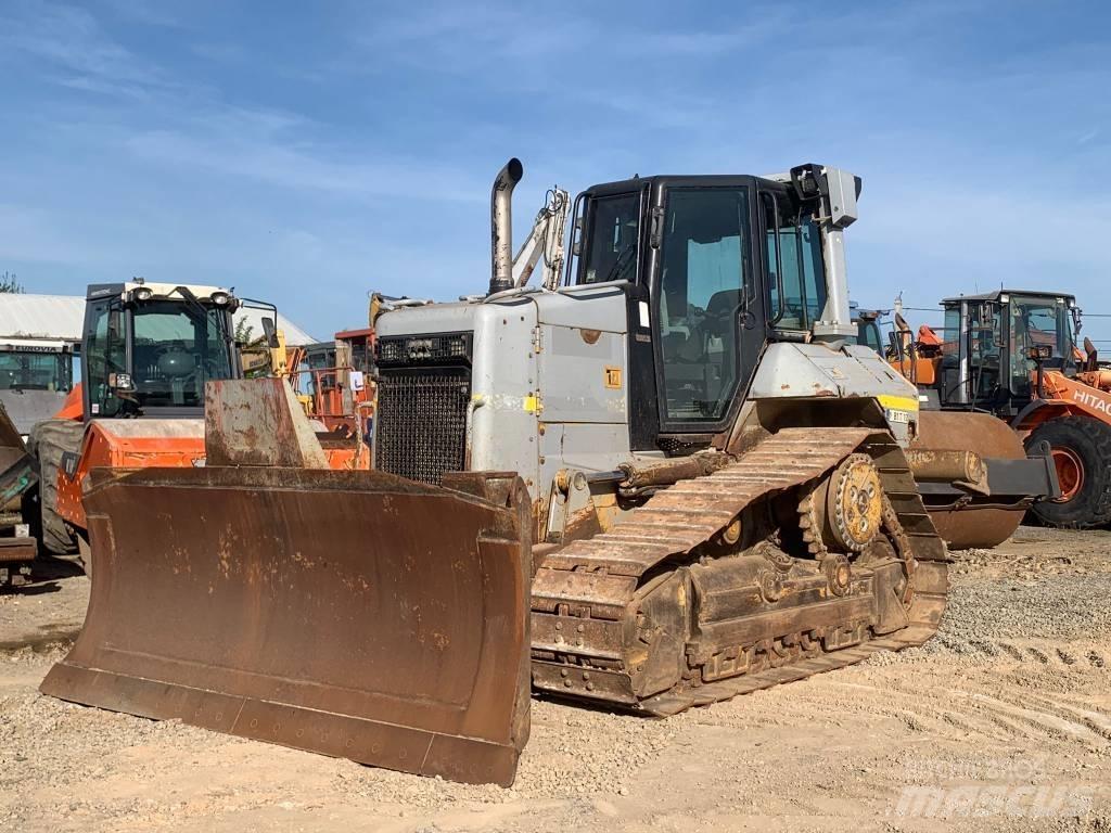 CAT D 6 N Pásové dozéry