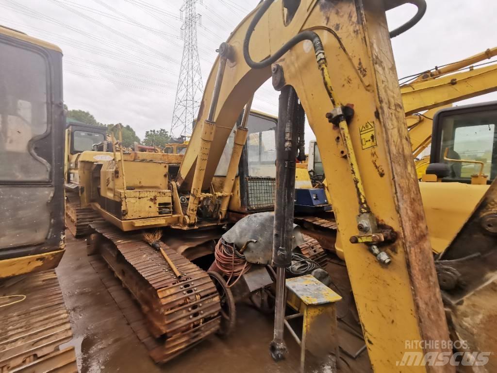 CAT E120B Pásové rýpadlá