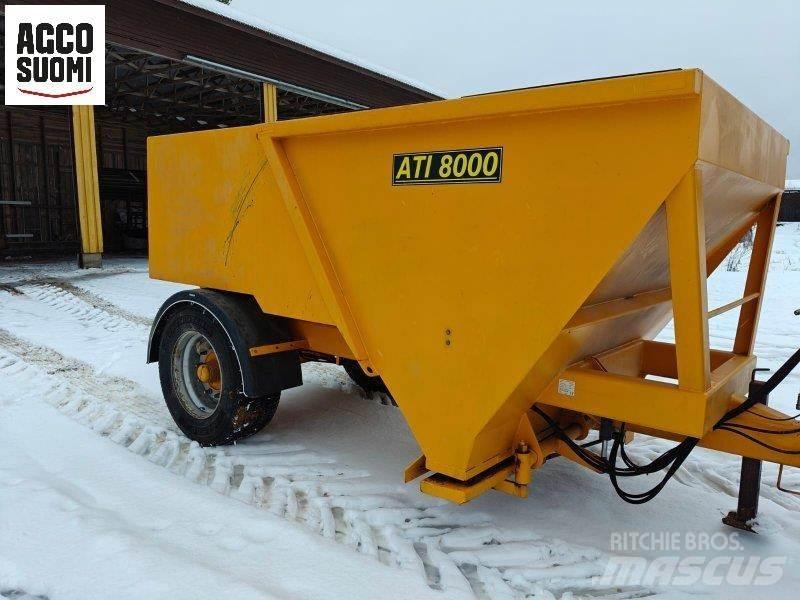 ATI HIEKOITIN 8000 Posýpače soli a piesku