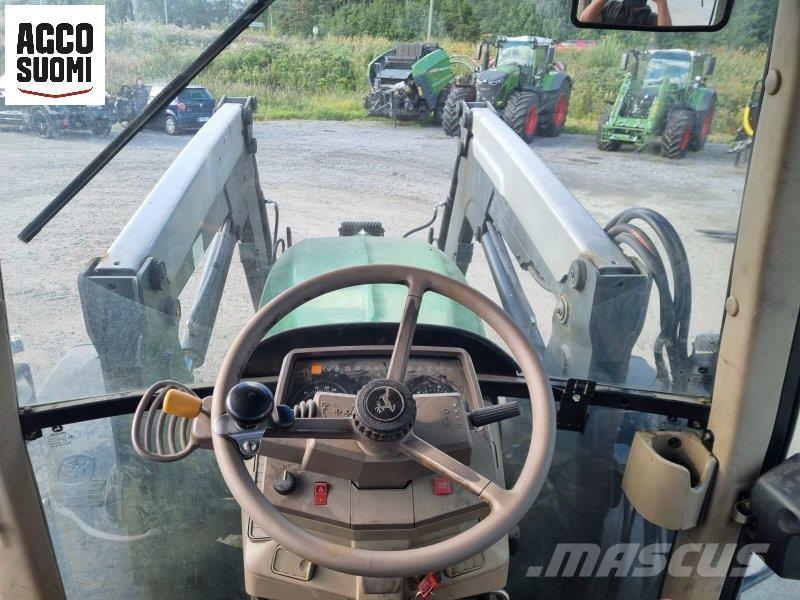 John Deere 6430 Traktory