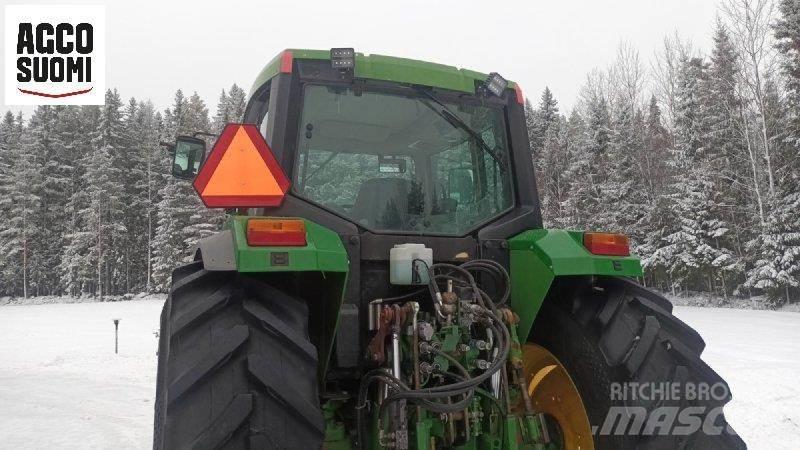 John Deere 6600 Traktory