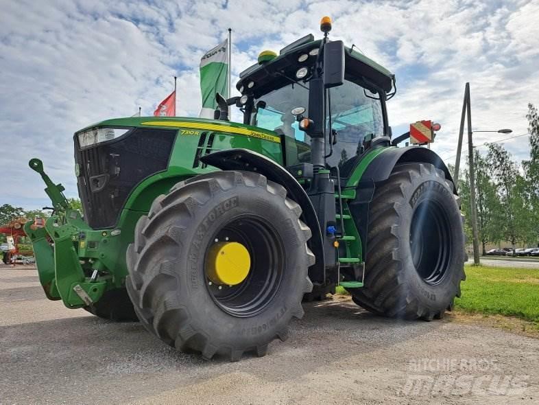 John Deere 7310 R Traktory
