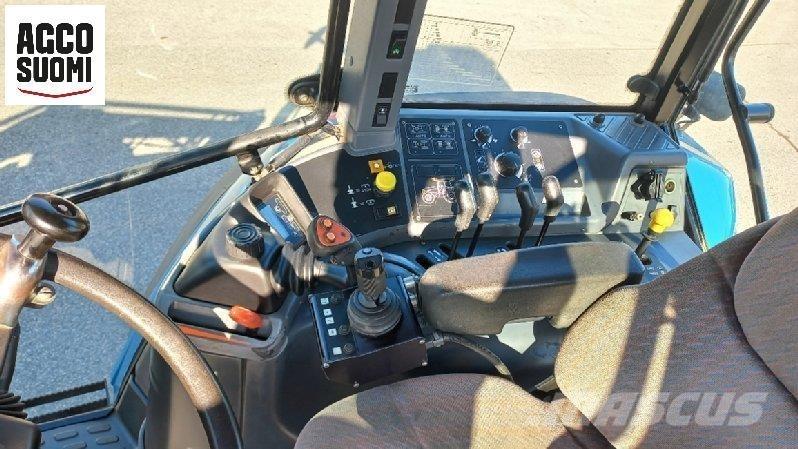 New Holland TM135 Traktory