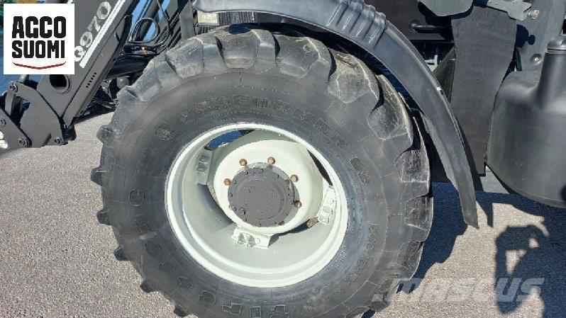 New Holland TM135 Traktory