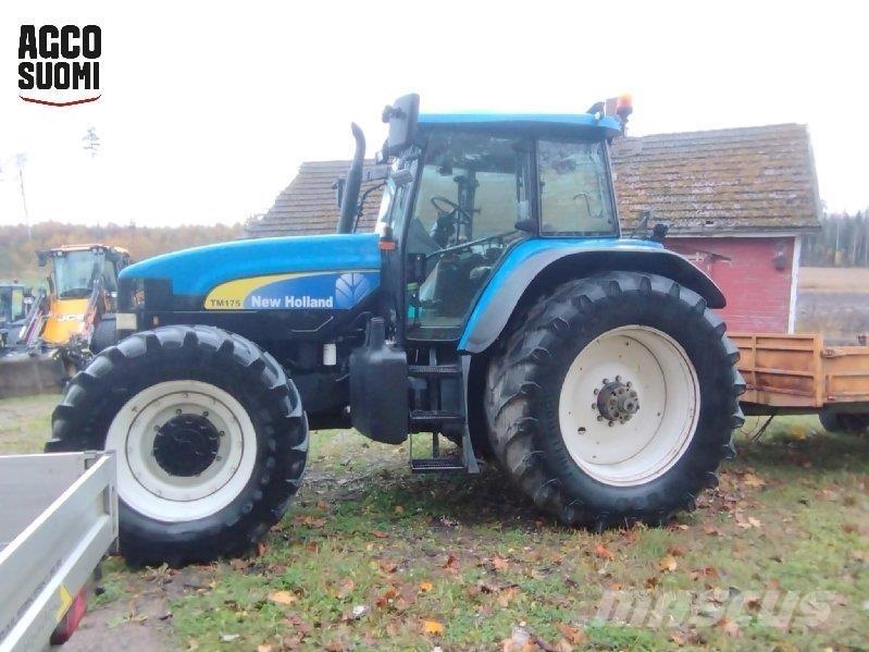 New Holland TM175 Traktory