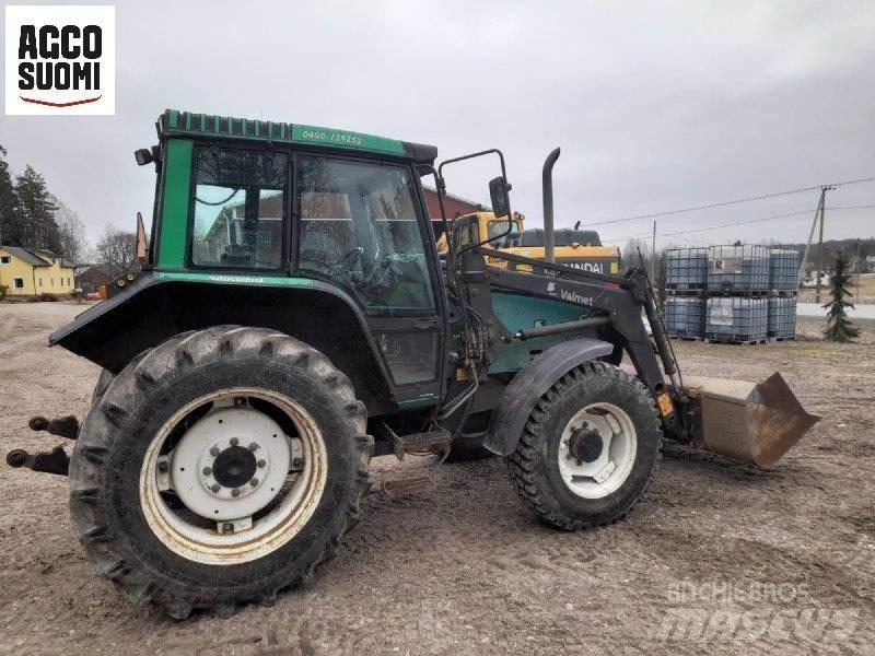 Valmet 6200 Traktory