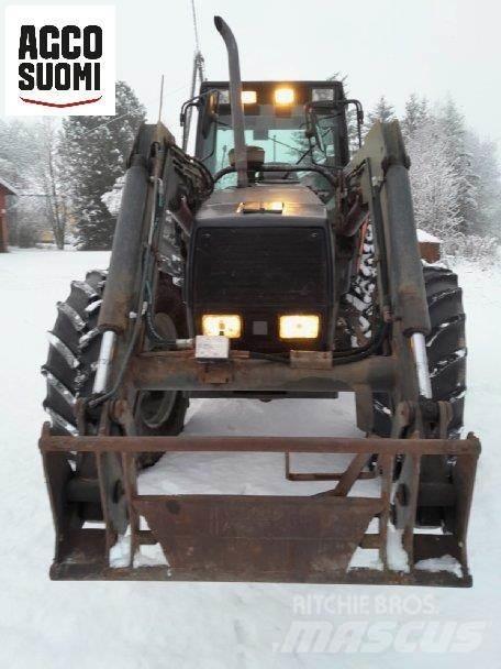 Valmet 8100 Traktory