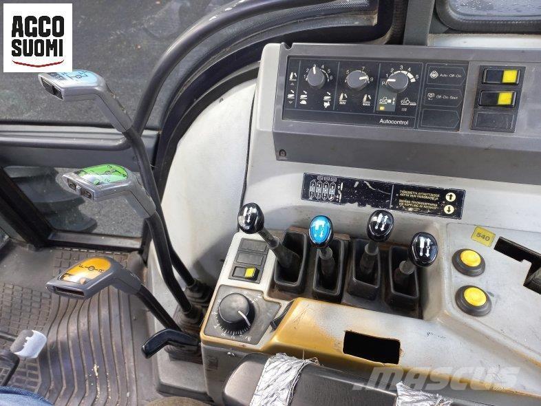 Valtra 6400 Traktory