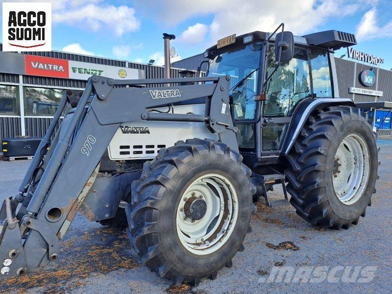 Valtra 8400 Traktory