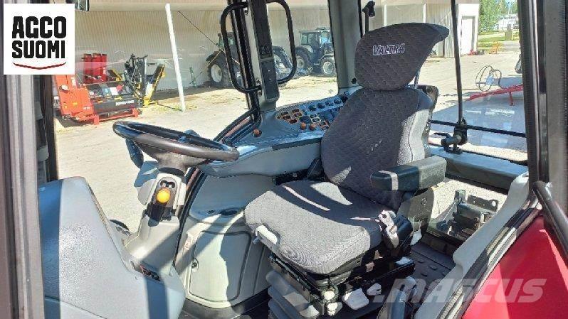 Valtra N122D Traktory