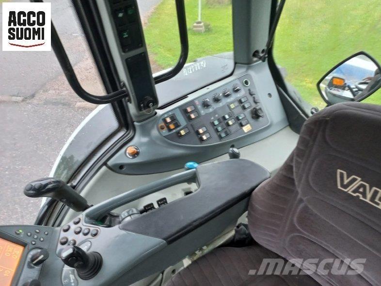 Valtra N141 A Traktory