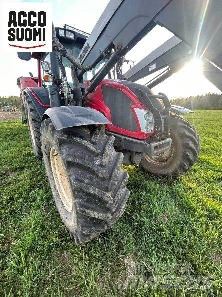 Valtra N143 HT Traktory