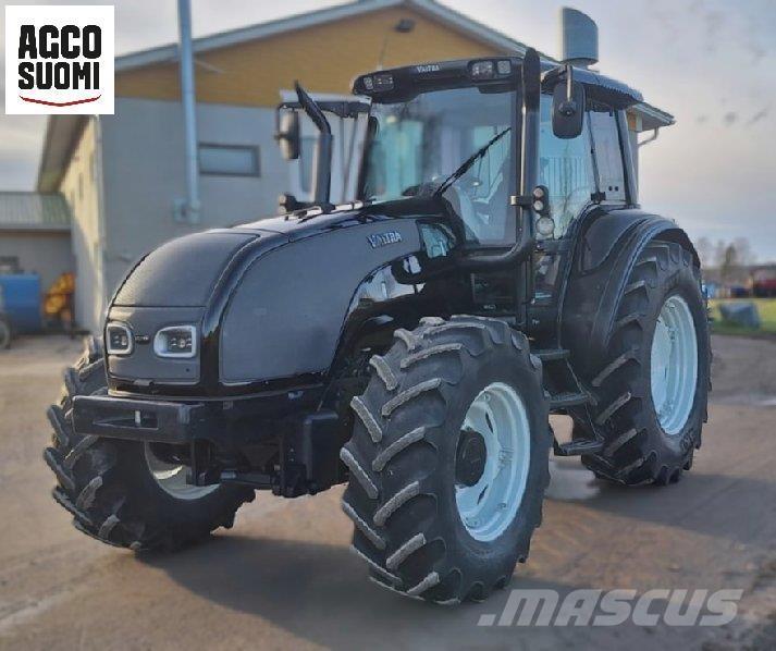 Valtra T140 Traktory