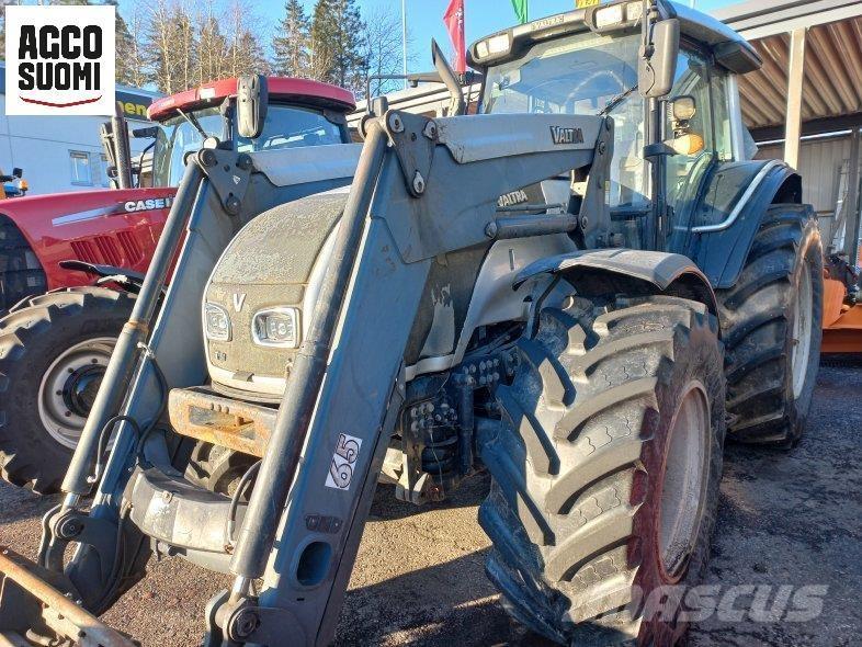 Valtra T151 HT Traktory