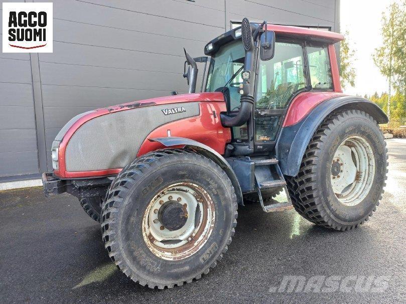 Valtra T170 Traktory