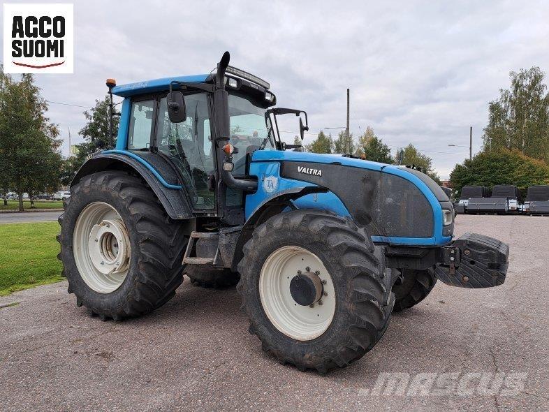 Valtra T191 HITECH Traktory