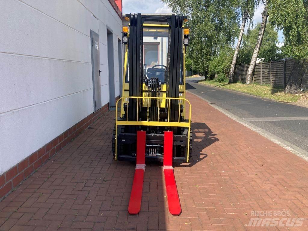 Hyster J 2.0 UT Akumulátorové vozíky